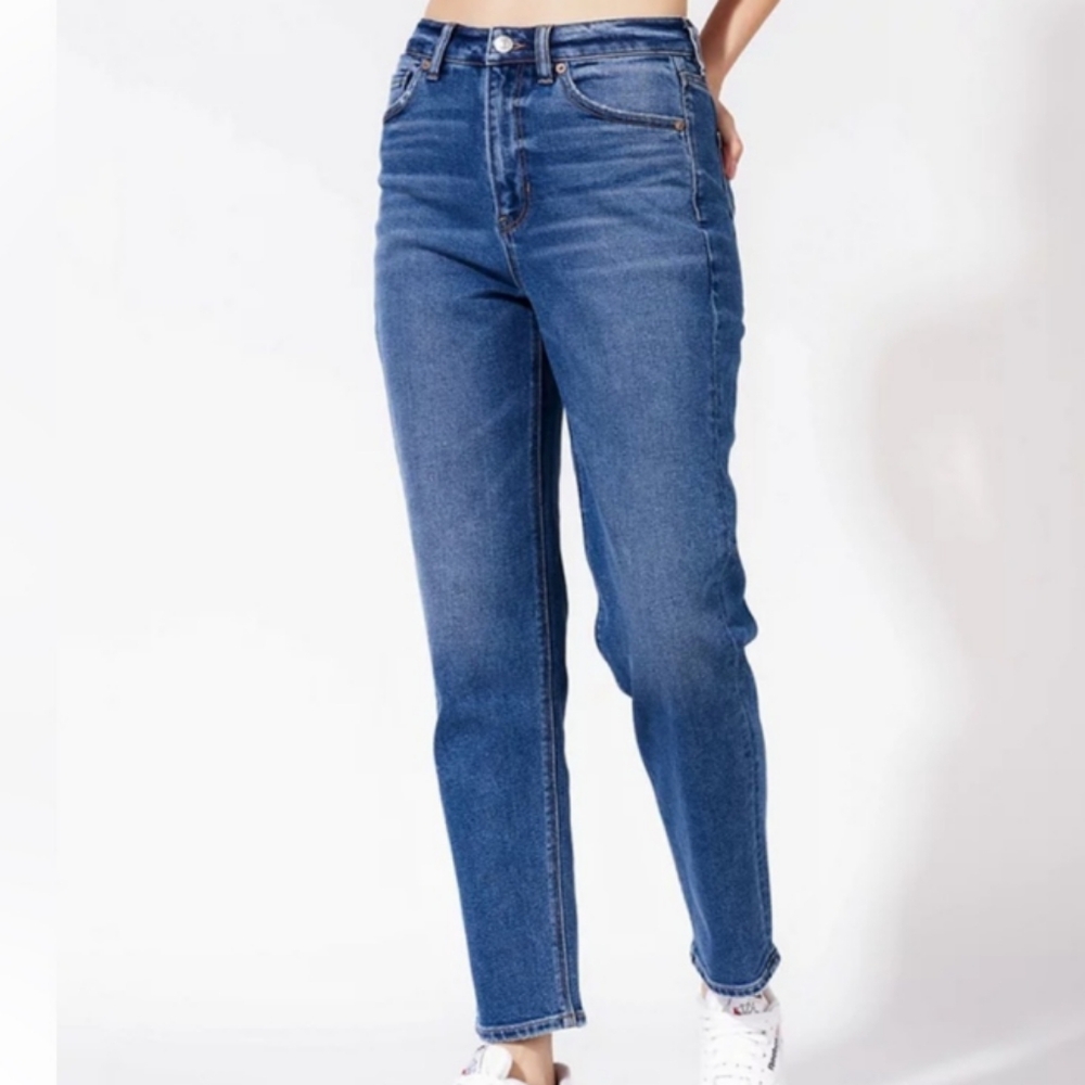 American Eagle Mom Jean Women's Jeans Size 2 Medium Wash Stretch
